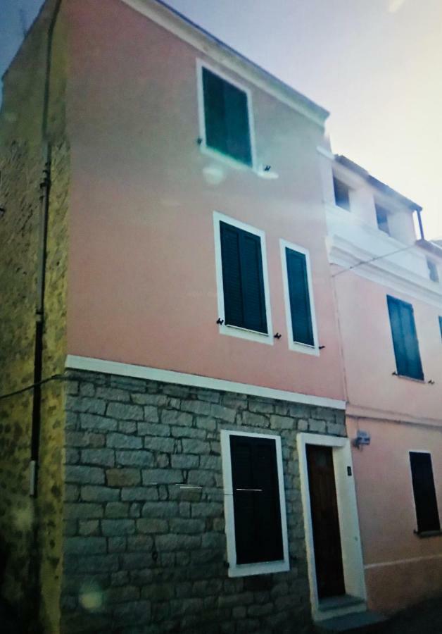 Villa Sardegna Vicino Ad Olbia "La Casa Nel Vicolo" Berchidda Exterior foto